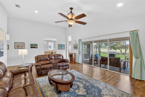 House in Lake Wales, Florida 3 bedrooms, 209.49 sq.m. № 2201349 - photo 24