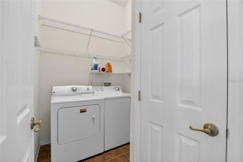 House in Lake Wales, Florida 3 bedrooms, 209.49 sq.m. № 2201349 - photo 19