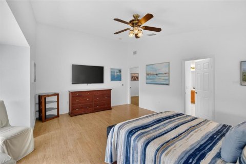 House in Lake Wales, Florida 3 bedrooms, 209.49 sq.m. № 2201349 - photo 12