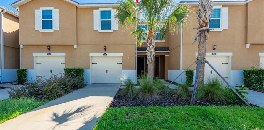 Adosado en LAKESHORE en Lutz, Florida 3 dormitorios, 182.18 m2 № 1725236