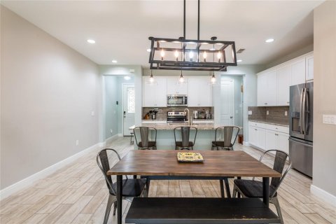 Adosado en venta en Lutz, Florida, 3 dormitorios, 182.18 m2 № 1725236 - foto 8