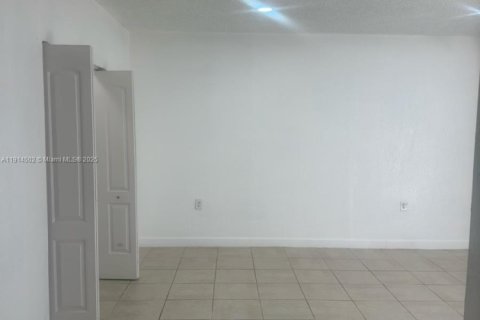 Immobilier commercial à louer à Homestead, Floride: 1 chambre № 1970012 - photo 4