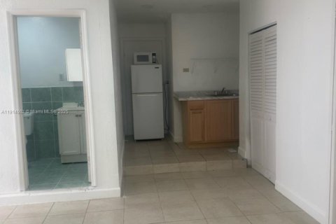 Immobilier commercial à louer à Homestead, Floride: 1 chambre № 1970012 - photo 2