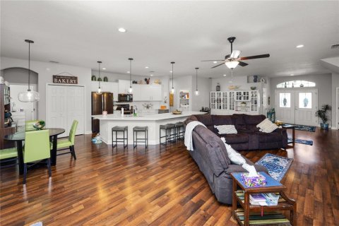 House in Lakeland, Florida 5 bedrooms, 274.25 sq.m. № 1893729 - photo 12