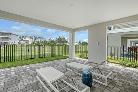 House in HUNTERS POINT in Cortez, Florida 3 bedrooms, 155.89 sq.m. № 1887006 - photo 29