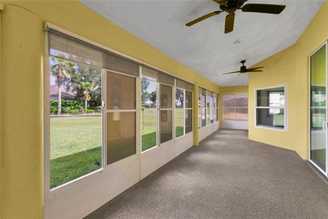 Villa ou maison à vendre à Wildwood, Floride: 3 chambres, 196.58 m2 № 2126519 - photo 25