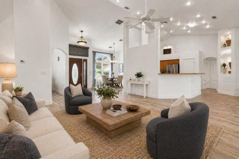 Villa ou maison à vendre à Wildwood, Floride: 3 chambres, 196.58 m2 № 2126519 - photo 7