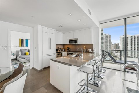 Condominio en alquiler en Miami, Florida, 2 dormitorios, 117.43 m2 № 1888864 - foto 8