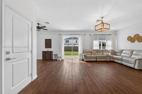 Villa ou maison à louer à Homestead, Floride: 4 chambres, 204.76 m2 № 2317923 - photo 10