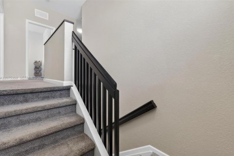 Villa ou maison à louer à Homestead, Floride: 4 chambres, 204.76 m2 № 2317923 - photo 25