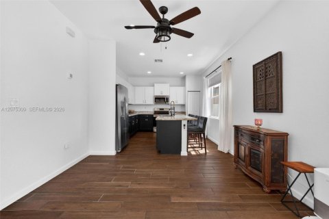 Villa ou maison à louer à Homestead, Floride: 4 chambres, 204.76 m2 № 2317923 - photo 14