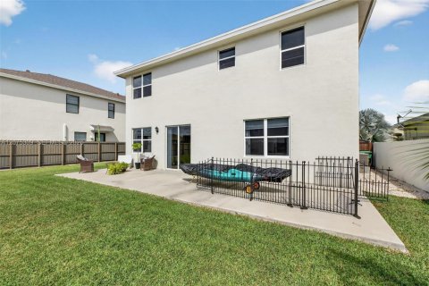 Villa ou maison à louer à Homestead, Floride: 4 chambres, 204.76 m2 № 2317923 - photo 24