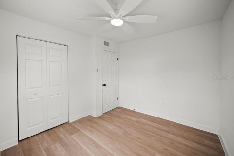 House in Melbourne, Florida 3 bedrooms, 80.45 sq.m. № 2210095 - photo 17