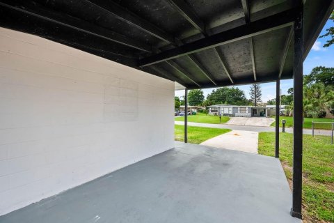 House in Melbourne, Florida 3 bedrooms, 80.45 sq.m. № 2210095 - photo 3