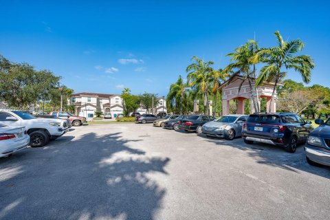 House in Homestead, Florida 3 bedrooms, 135.54 sq.m. № 2072045 - photo 3