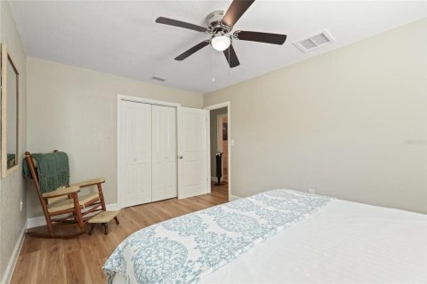 House in Saint Petersburg, Florida 4 bedrooms, 181.25 sq.m. № 1853802 - photo 26