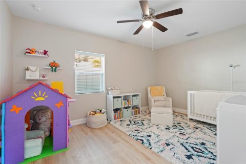 House in Saint Petersburg, Florida 4 bedrooms, 181.25 sq.m. № 1853802 - photo 20