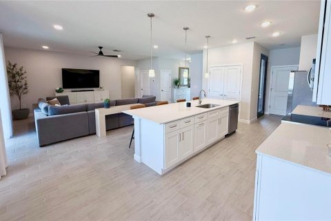 Casa en venta en Palm Coast, Florida, 4 dormitorios, 214.33 m2 № 2148485 - foto 9