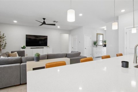 Casa en venta en Palm Coast, Florida, 4 dormitorios, 214.33 m2 № 2148485 - foto 7