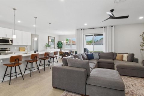 Casa en venta en Palm Coast, Florida, 4 dormitorios, 214.33 m2 № 2148485 - foto 3