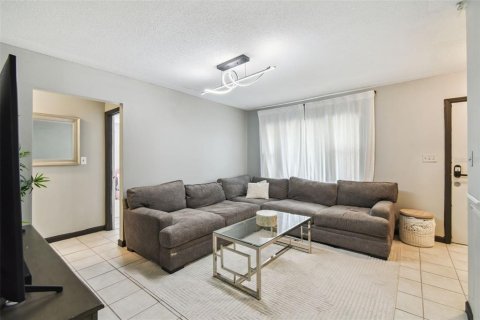 Casa en venta en Orlando, Florida, 3 dormitorios, 121.42 m2 № 1795776 - foto 4