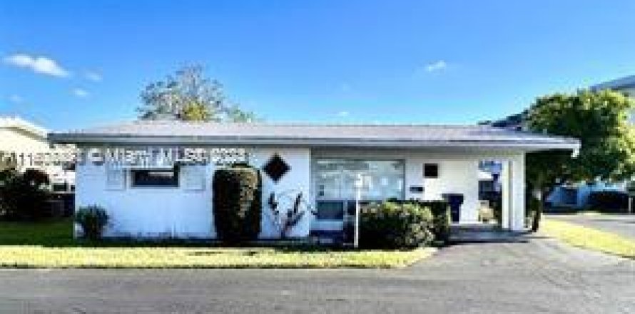 Casa en Hollywood, Florida 2 dormitorios, 102.01 m2 № 1935823