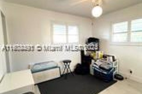 Casa en venta en Hollywood, Florida, 2 dormitorios, 102.01 m2 № 1935823 - foto 15