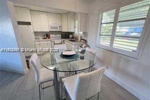 Casa en venta en Hollywood, Florida, 2 dormitorios, 102.01 m2 № 1935823 - foto 7