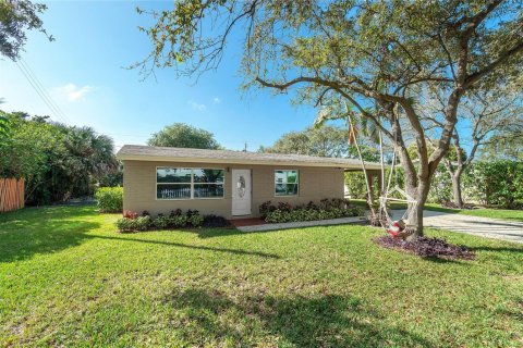 Villa ou maison à Delray Beach, Floride 3 chambres, 91.6 m2 № 2240445
