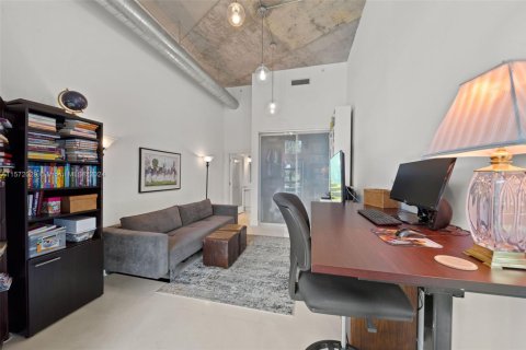 Copropriété à vendre à Miami Beach, Floride: 2 chambres, 123.37 m2 № 1960588 - photo 17