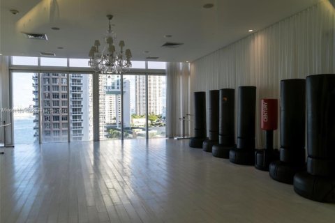 Купить кондоминиум в Майами, Флорида 2 спальни, 119.84м2, № 1862593 - фото 23