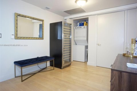 Купить кондоминиум в Майами, Флорида 2 спальни, 119.84м2, № 1862593 - фото 17