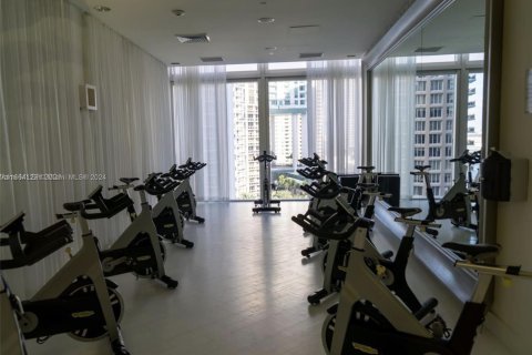Купить кондоминиум в Майами, Флорида 2 спальни, 119.84м2, № 1862593 - фото 22
