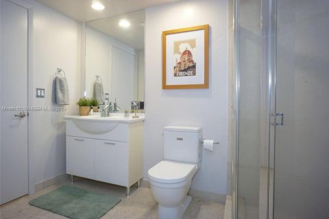 Купить кондоминиум в Майами, Флорида 2 спальни, 119.84м2, № 1862593 - фото 16