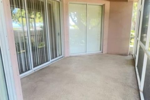 Townhouse in Clearwater, Florida 2 bedrooms, 152.17 sq.m. № 1919331 - photo 7