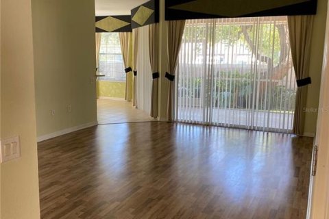 Townhouse in Clearwater, Florida 2 bedrooms, 152.17 sq.m. № 1919331 - photo 6