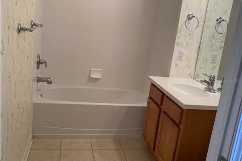 Townhouse in Clearwater, Florida 2 bedrooms, 152.17 sq.m. № 1919331 - photo 17