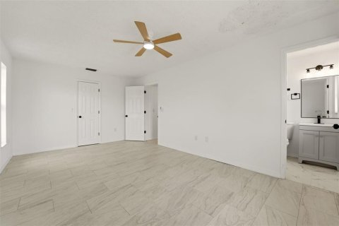 Villa ou maison à vendre à Rotonda, Floride: 2 chambres, 117.99 m2 № 2222768 - photo 11
