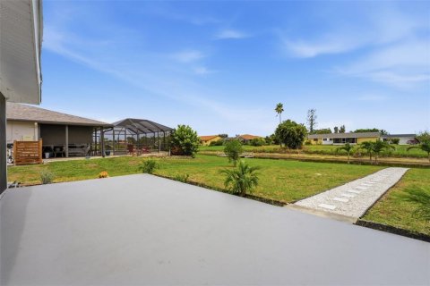 Villa ou maison à vendre à Rotonda, Floride: 2 chambres, 117.99 m2 № 2222768 - photo 2