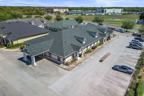 Купить коммерческую недвижимость в Спринг-Хилл, Флорида 934.97м2, № 1323371 - фото 2