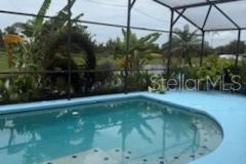 Villa ou maison à Clermont, Floride 4 chambres, 171.96 m2 № 2402824