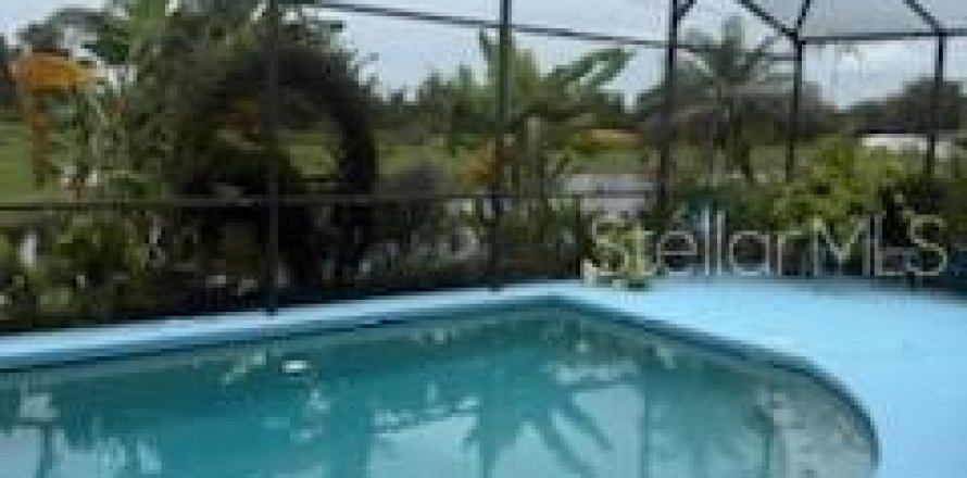 Villa ou maison à Clermont, Floride 4 chambres, 171.96 m2 № 2402824