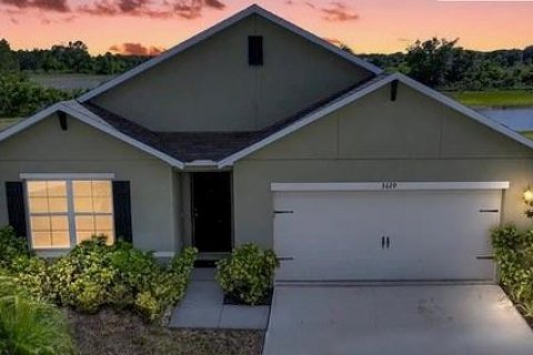Villa ou maison à vendre à Clermont, Floride: 4 chambres, 171.96 m2 № 2402824 - photo 2