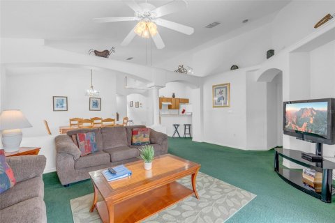 Villa ou maison à vendre à Kissimmee, Floride: 4 chambres, 169.27 m2 № 2411664 - photo 8