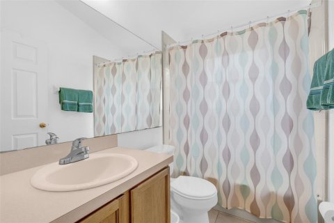 Villa ou maison à vendre à Kissimmee, Floride: 4 chambres, 169.27 m2 № 2411664 - photo 25
