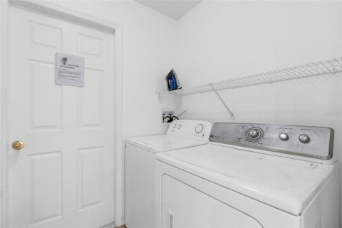 Villa ou maison à vendre à Kissimmee, Floride: 4 chambres, 169.27 m2 № 2411664 - photo 26
