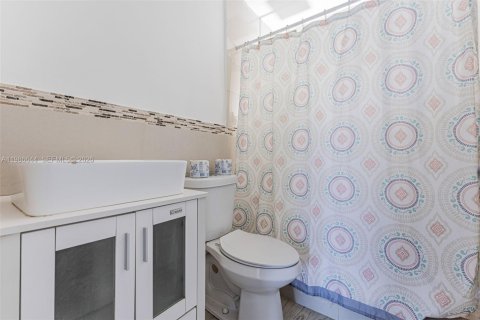 Condo in Kendall, Florida, 2 bedrooms  № 2091370 - photo 7
