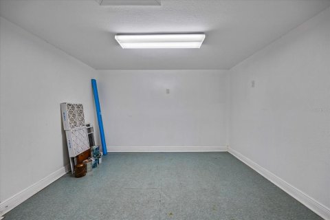Townhouse in Redington Shores, Florida 3 bedrooms, 236.34 sq.m. № 2105925 - photo 28