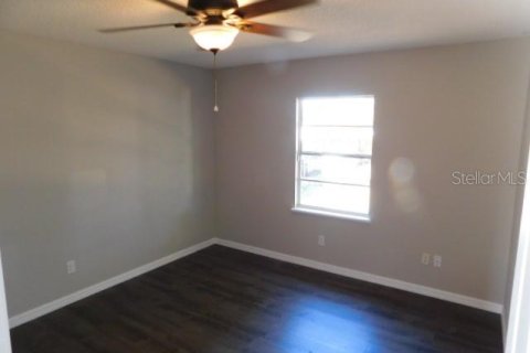House in Deltona, Florida 3 bedrooms, 117.43 sq.m. № 1532189 - photo 9