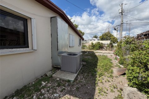 Купить виллу или дом в Майами, Флорида 3 спальни, 131.92м2, № 2052633 - фото 3